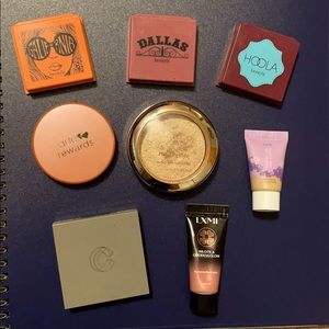 5 blushes 2 highlighters 1 bronzer 1 foundation